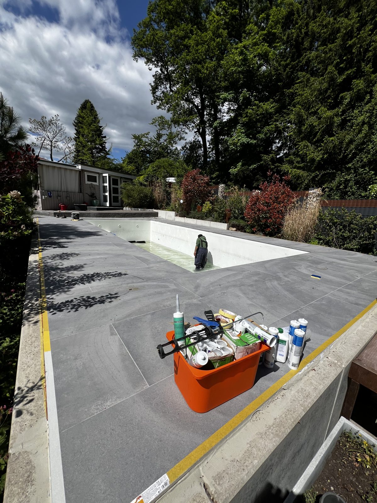 Poolumrandung – nachher